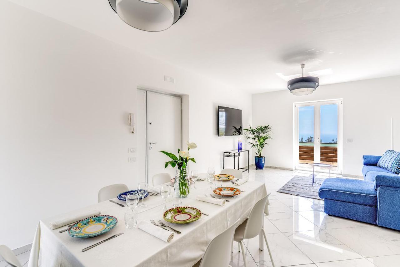 Rusinella Minimalist Retreat With Sea Views Villa *