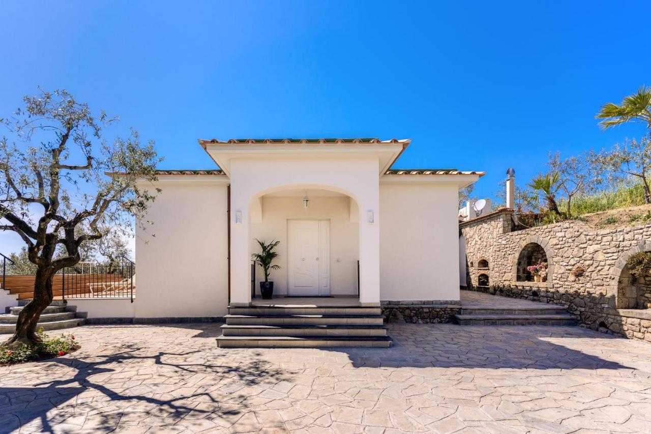 Villa Rusinella Minimalist Retreat With Sea Views