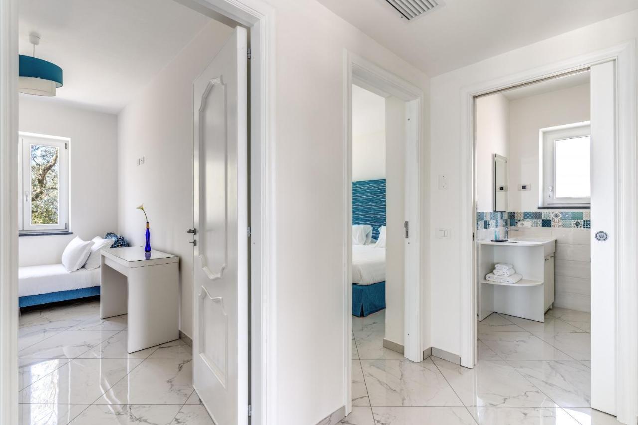 Rusinella Minimalist Retreat With Sea Views Villa *